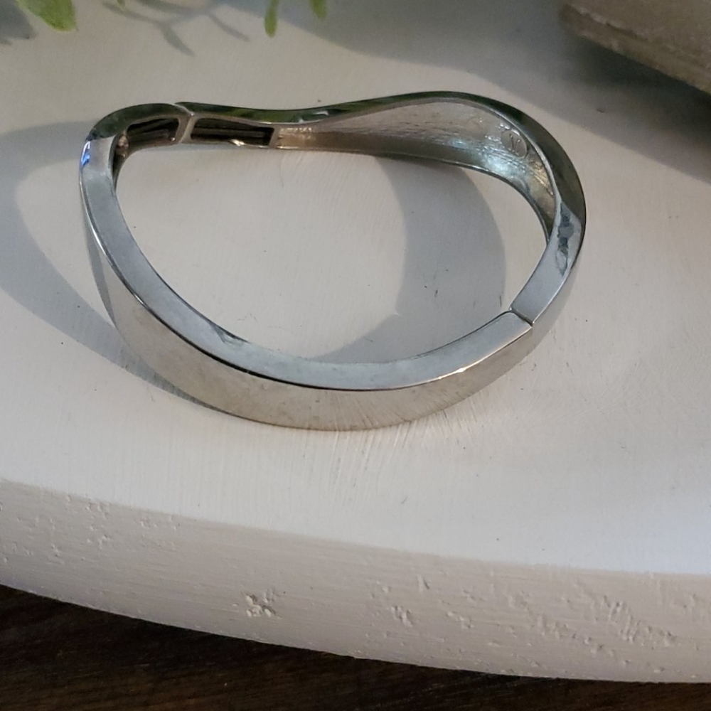 Lia sophia bangle